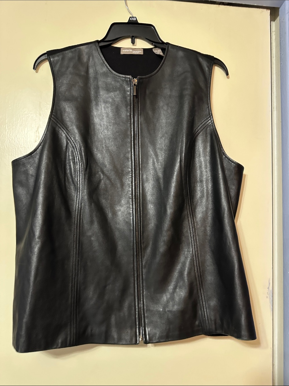 Leather Zip-Front Vest - Black